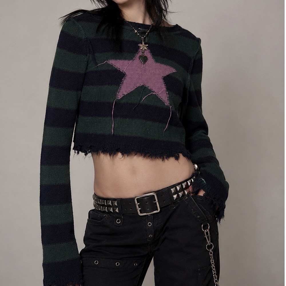 Social Collision Hot Topic Green Striped Distressed Star Crop Sweater grunge o3